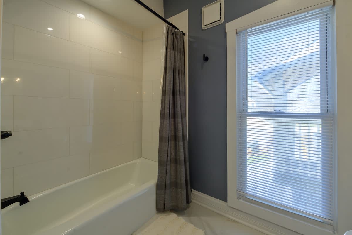 4 Guest Apt Steps to Journeyman & Downtown 3 Oaks - Picture 22