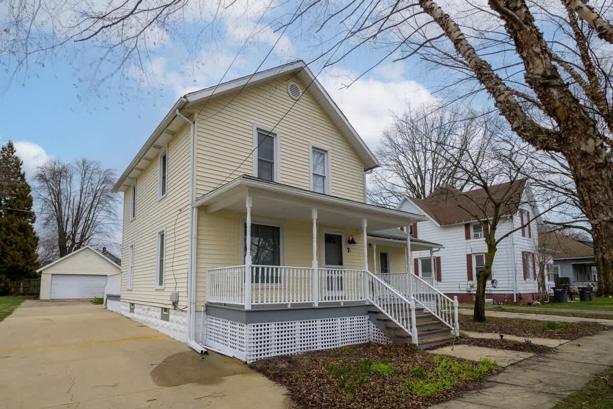 Sycamore Suites-Entire Home Steps from Journeyman