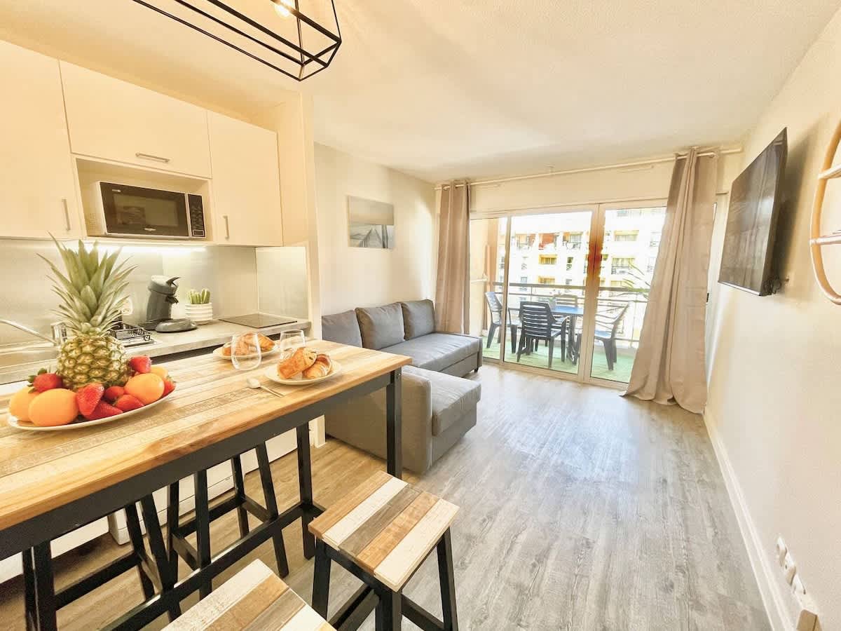 Le Cannes Beach 408 - cosy Balcon Piscine Netflix — Cannes, Provence-Alpes-Côte d'Azur — vacation rental