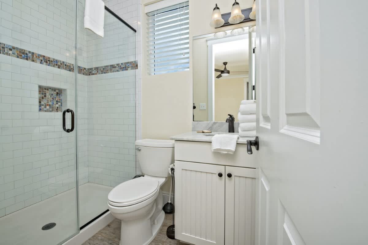 BeachFront 9Bed EasyBreezy East -  in Gulf Shores