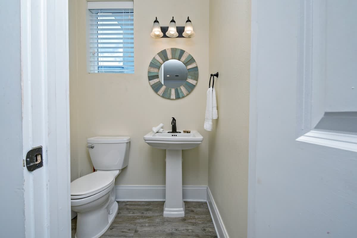 BeachFront 9Bed EasyBreezy East -  in Gulf Shores