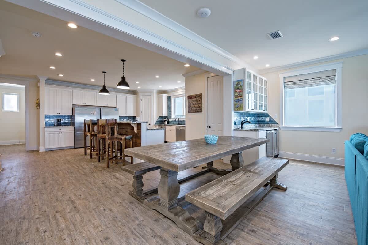 BeachFront 5Bed EasyBreezy East -  in Gulf Shores