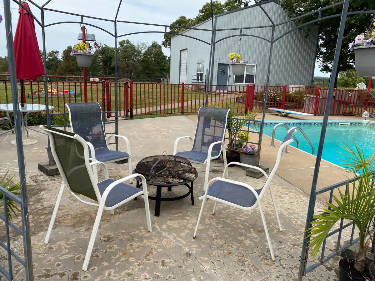 Gather morning or evening on our lighted patio for some s’mores or just enjoy the swings, the amazing stars and planets or a  gorgeous sunrise with a Mountain View. 