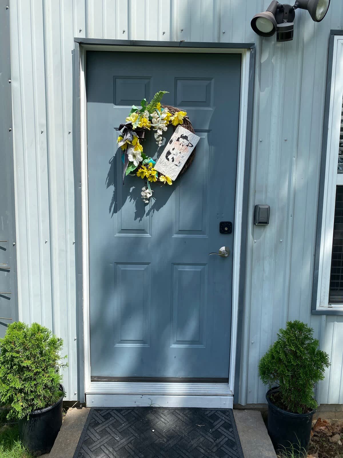 Private Entrance with automatic key code to lock or unlock.