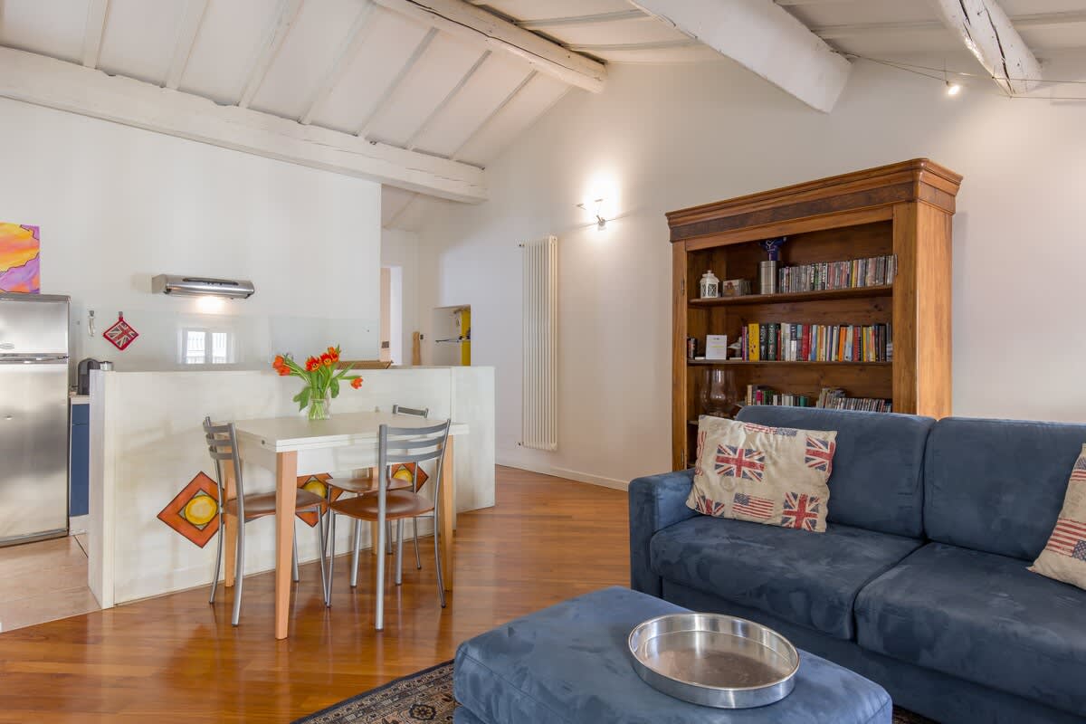 Bianco Apartment - cozy&quiet downtown 4PAX — Verona, Veneto — vacation rental