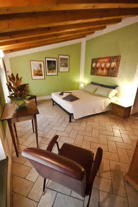 Casale Manzoni 2- 800m to downtown garden&parking — Verona, Veneto — vacation rental