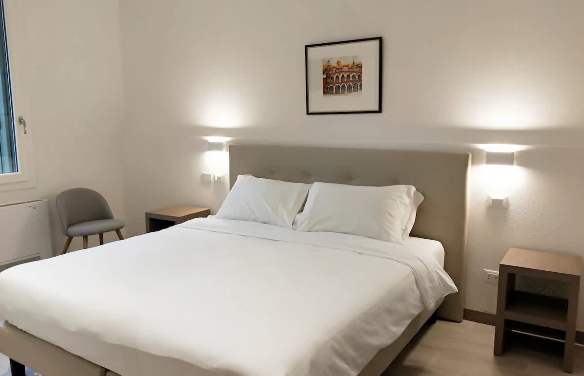 Via Poma Suite1 - Comfortable Suite downtown&Arena — Verona, Veneto — vacation rental