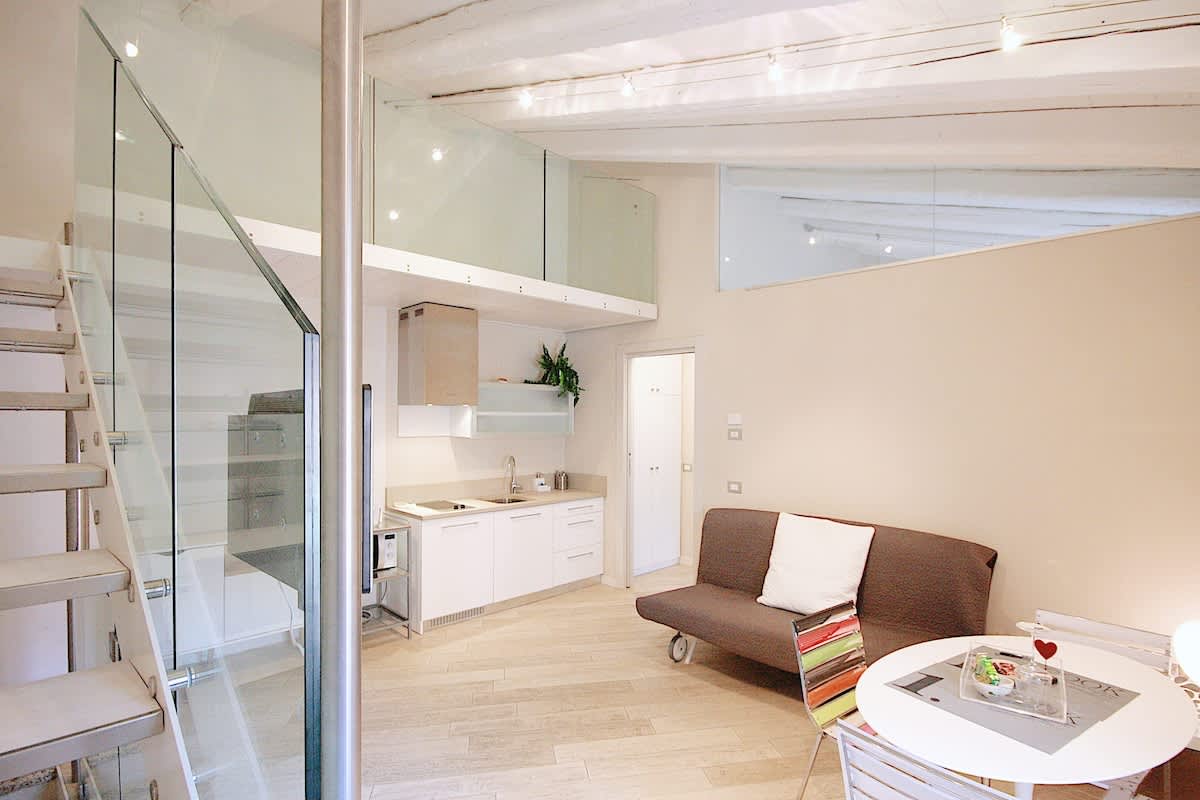 ☆Le Nuove Cadreghe-ARCOBALENO☆ 2PAX downtown — Verona, Veneto — vacation rental