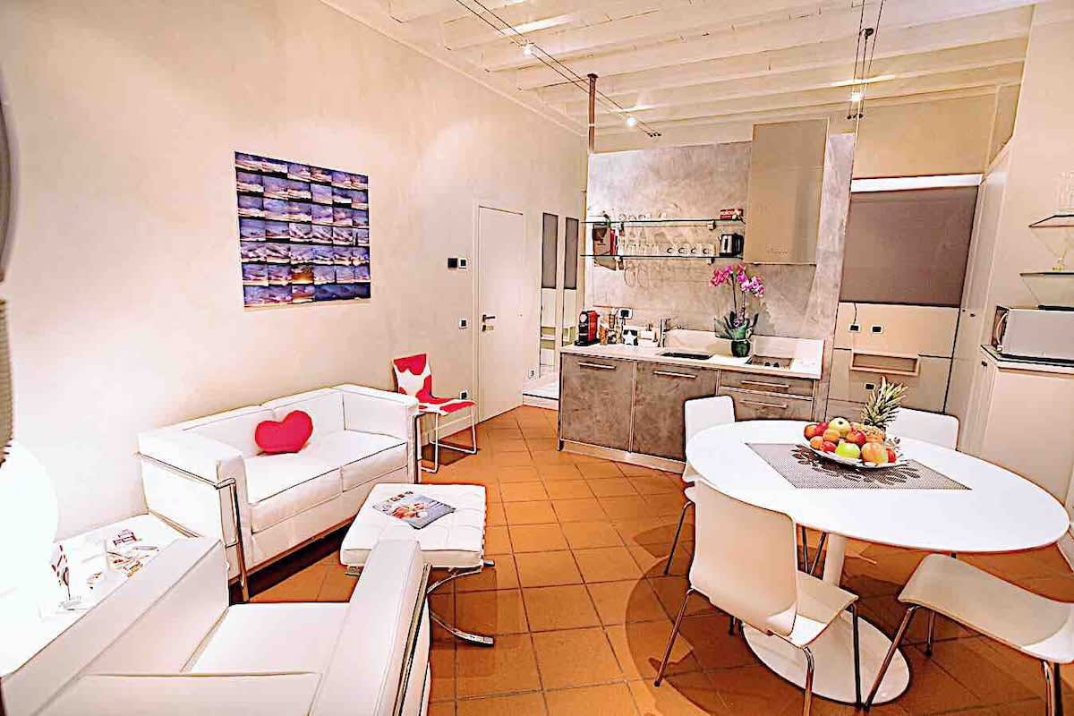 ☆Le Cadreghe-PAPAVERI ☆ 2PAX downtown — Verona, Veneto — vacation rental
