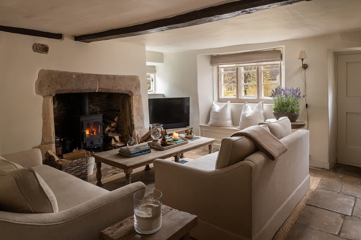 Hill View – Cosy Cottage Stay in Burford, Cotswold — Burford, England — vacation rental