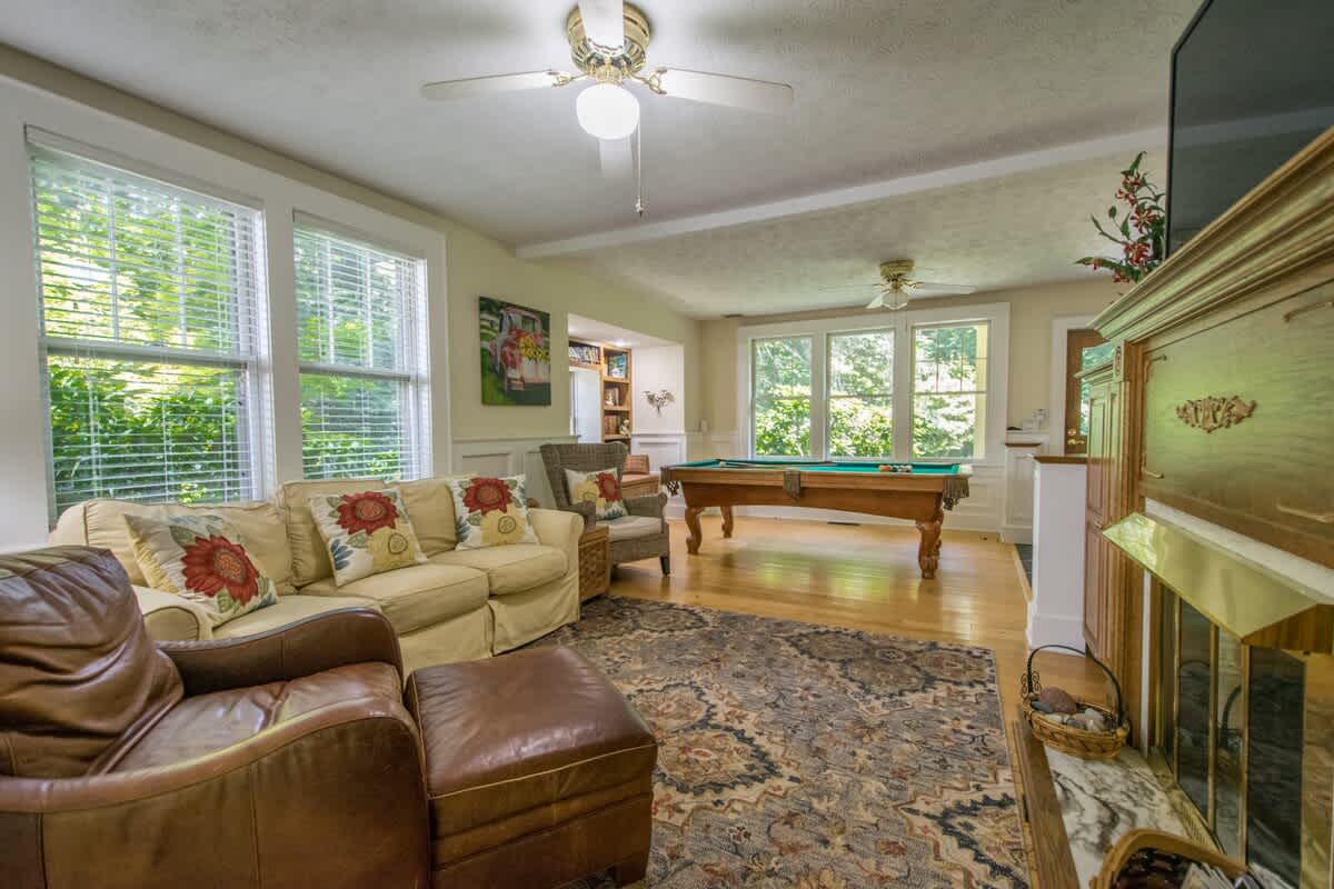 Historic 4BR Colonial w/ Pool Table + Fire Pit + Free Tickets — Hendersonville, NC — vacation rental