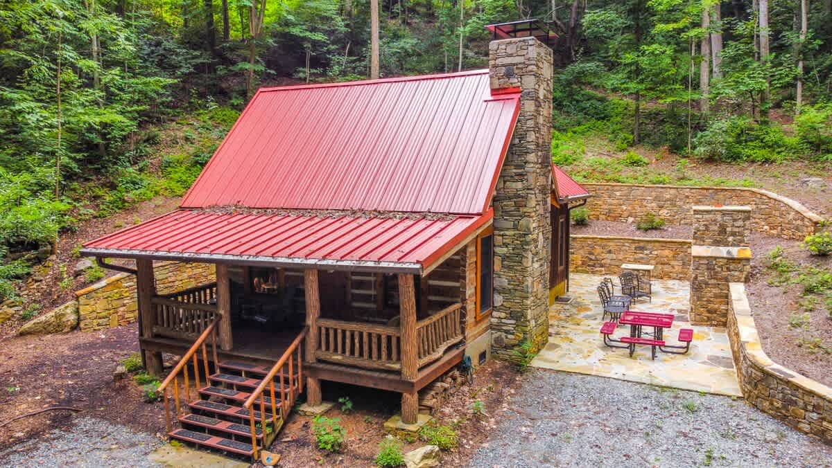 Epic 1BR Cabin w/ Outdoor Fireplace~Free Tix