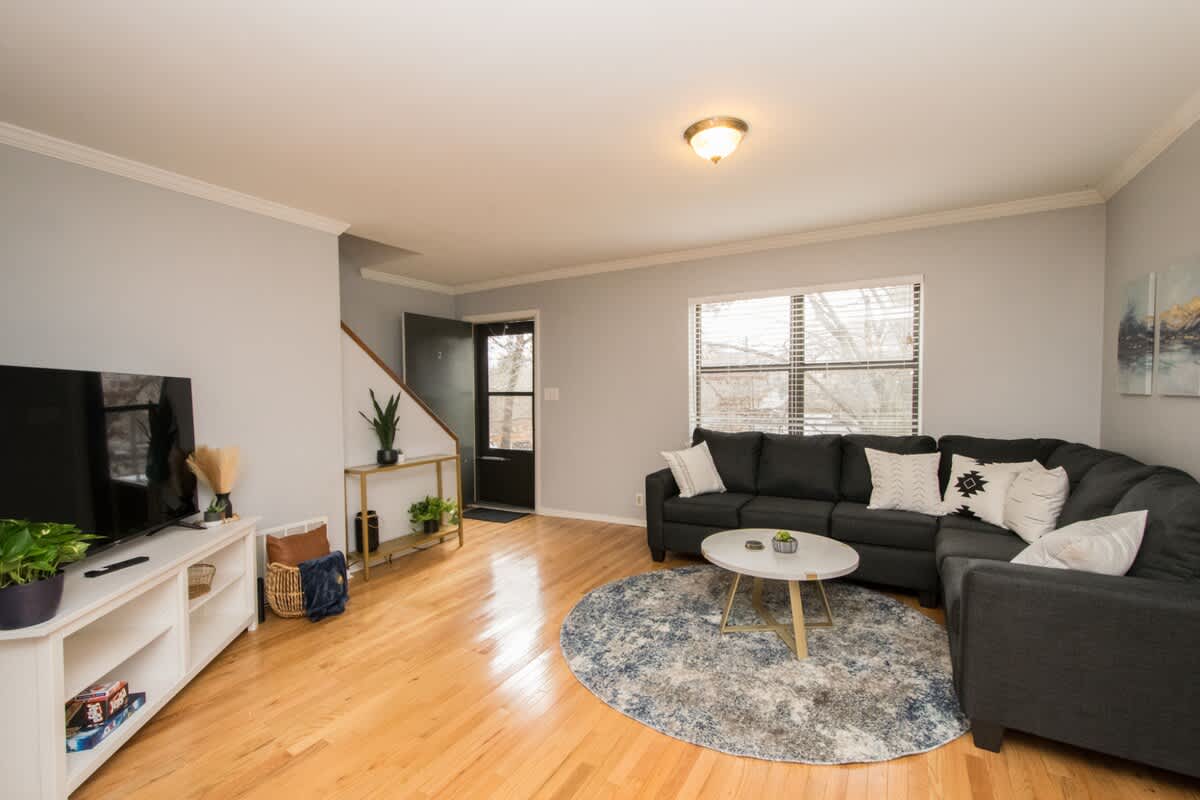 Great Deal! Walkable Condo Near Greenway + Mission — Asheville, NC — vacation rental