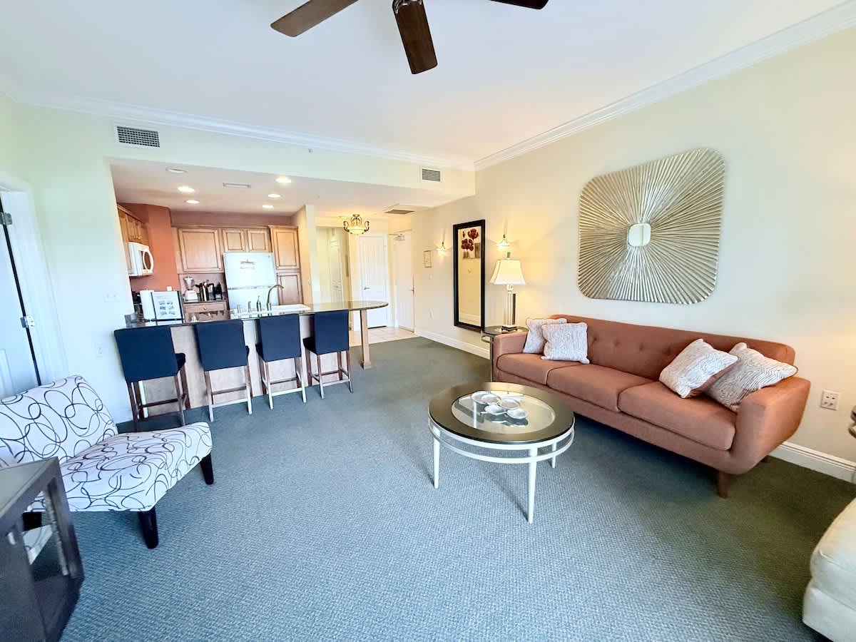 Neat condo on fabulous golf resort close to Disney 2