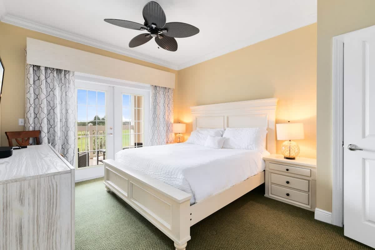 Wonderful condo to relax and recharge, close to Di 6