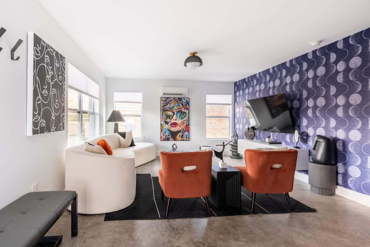 The Gallery House- Hot Tub and Designer Home — Ithaca, NY — vacation rental