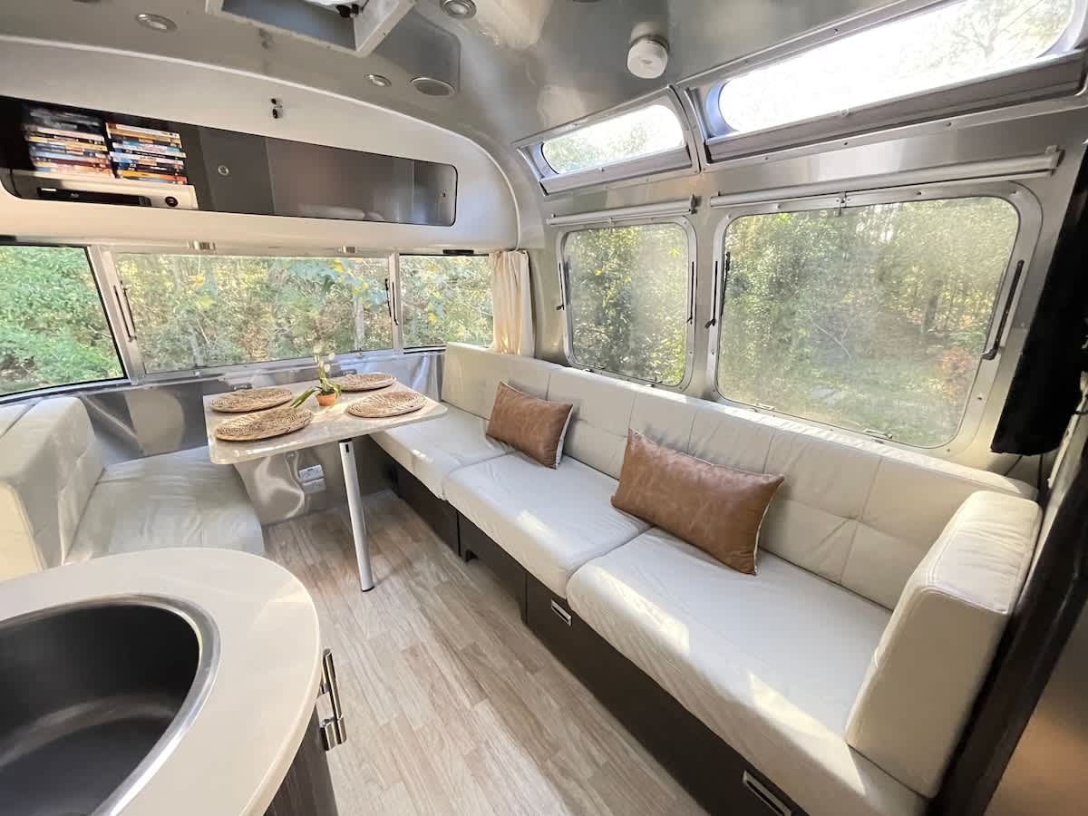 Chic Airstream Glamper Near Tybee & Savannah