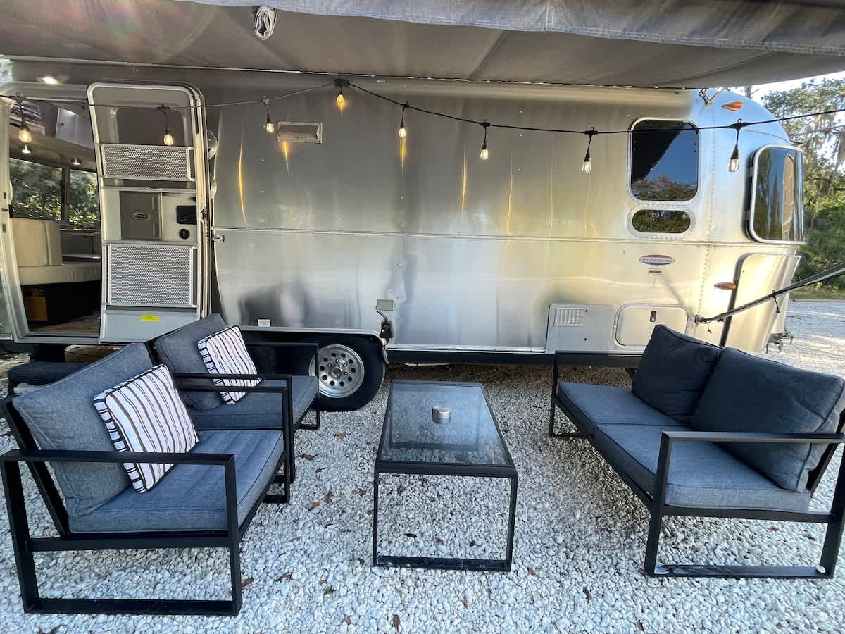 Chic Airstream Glamper Near Tybee & Savannah