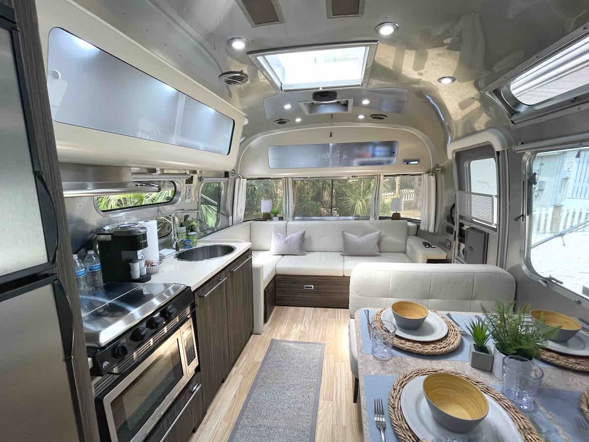 Airstream near Tybee Beach & Downtown Savannah