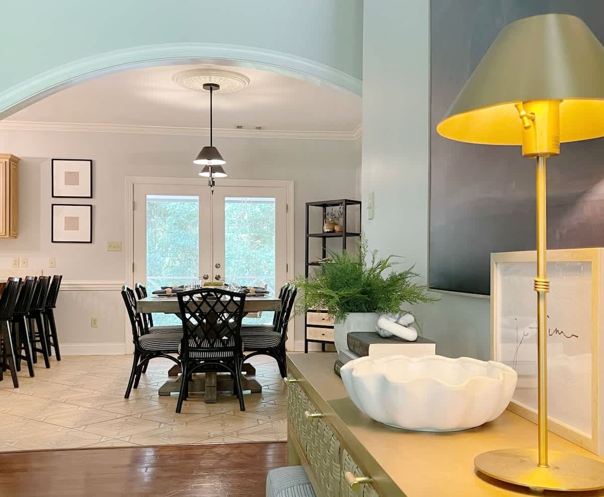 Luxury Event-Ready House with Garden View