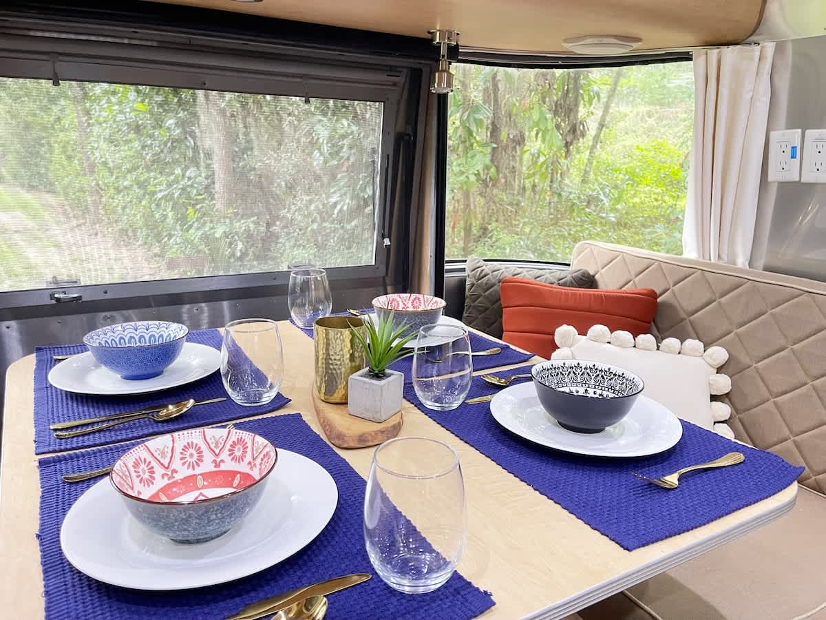 Airstream on Private Acre, Midway to Beach