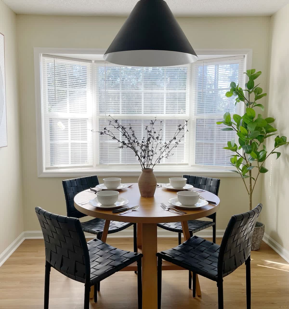 Savannah pet-friendly house near beach & downtown
