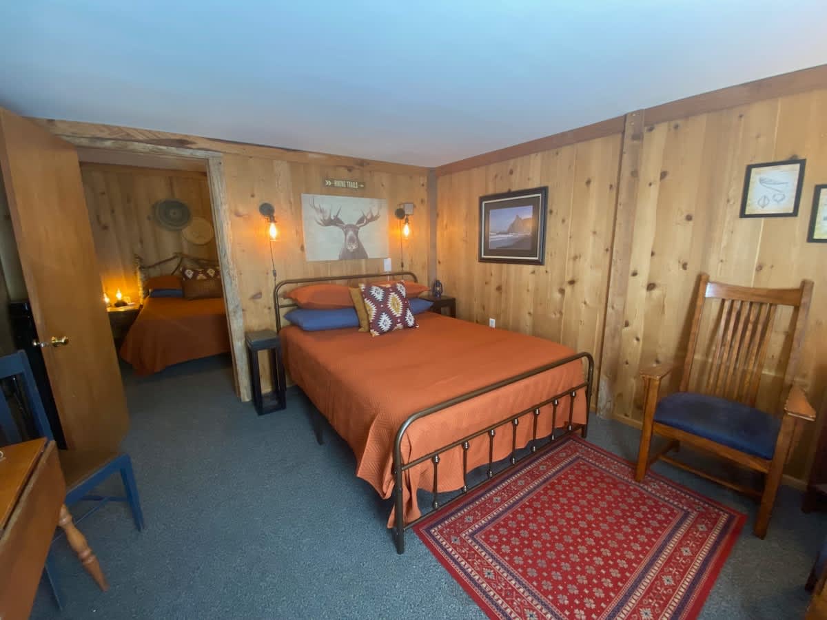 Owl Cottage Suite near Olympic National Park — Forks, WA — vacation rental