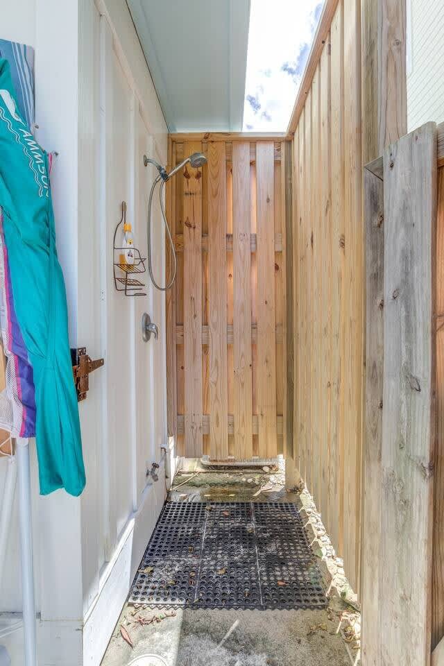 One Block to the beach 6