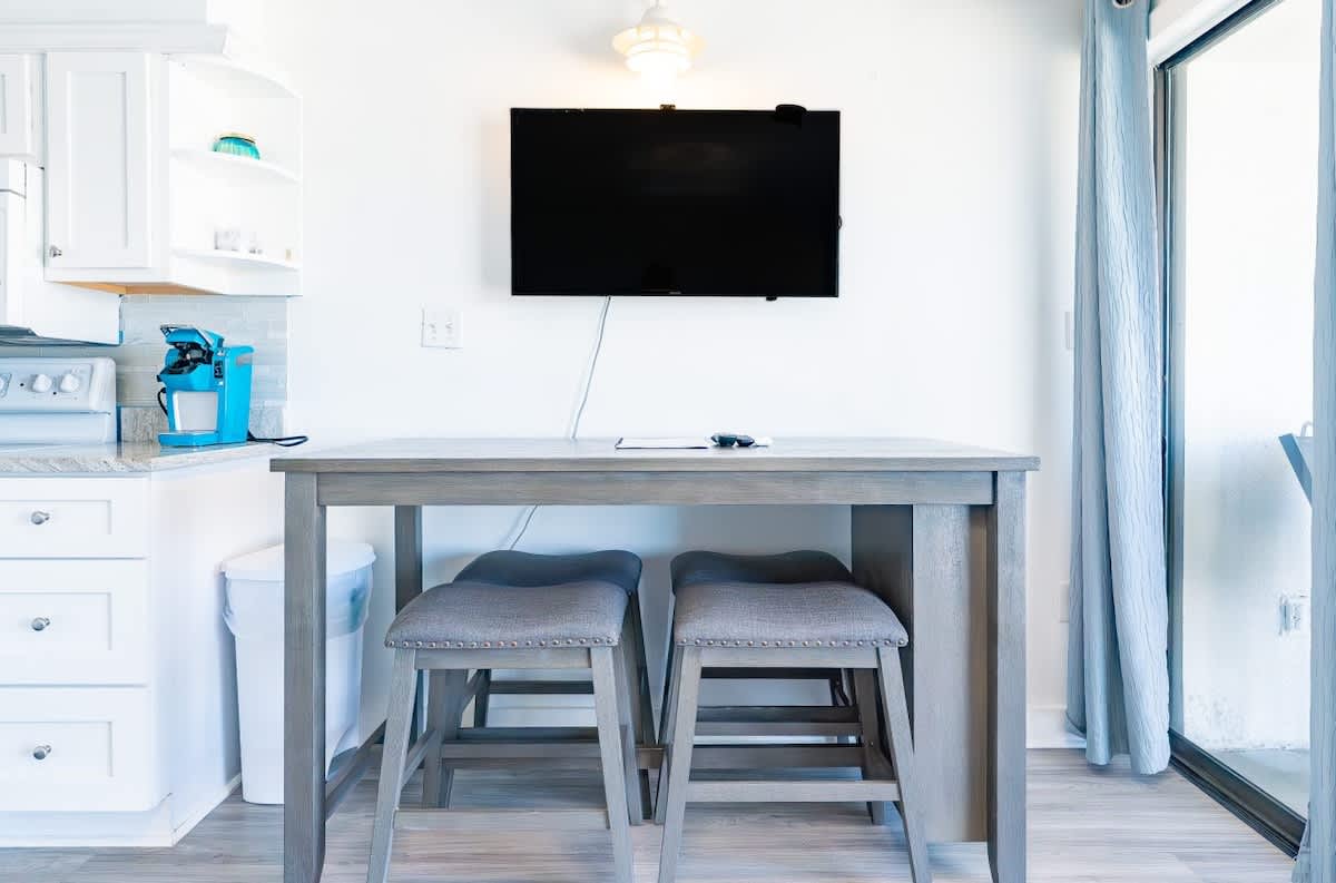 Cabana 213 on the Carolina Beach Boardwalk! 6