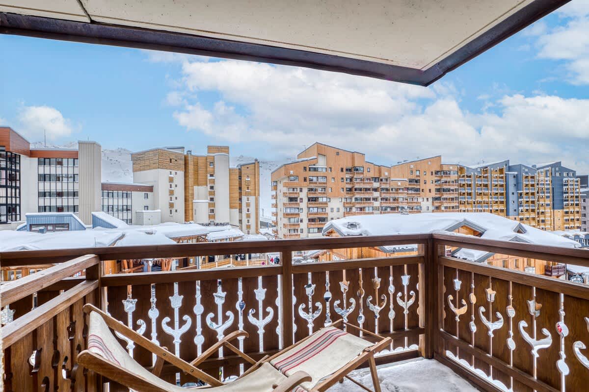 Central apt ski-in/out city view — Val Thorens, Auvergne-Rhône-Alpes — vacation rental