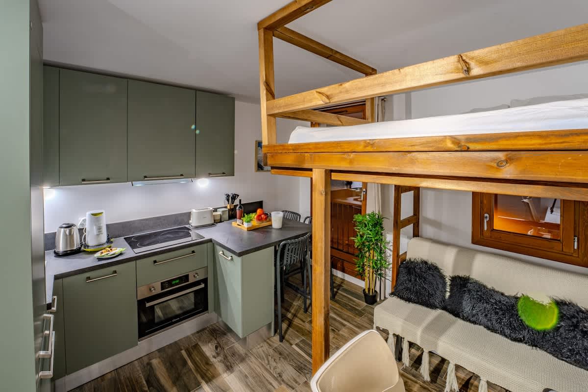 Ski-In/Out Studio w/ Modern Vibe — Val Thorens, Auvergne-Rhône-Alpes — vacation rental