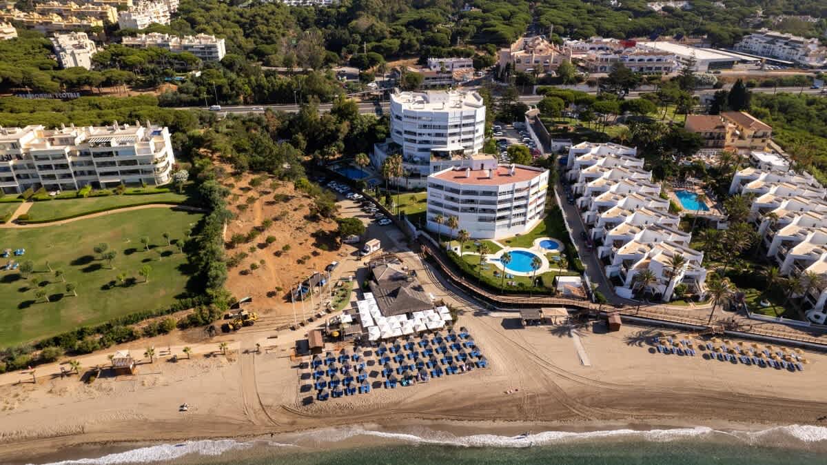Marbellamar, Nestled along the sun-kissed shore of Calahonda, 50 m from the beach — Calahonda, Andalucía — vacation rental