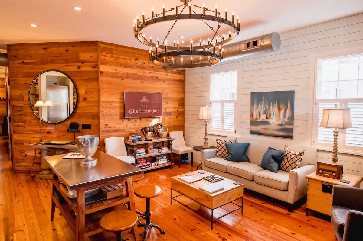 The Kiawah Suite — 3BR Historic Charleston Home, Steps to King Street