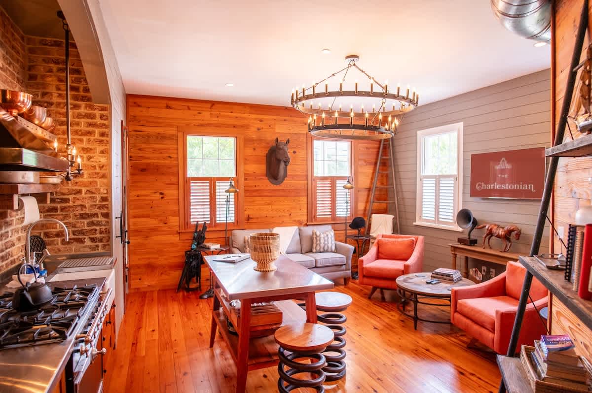 Luxury, Historic Renovated Apartment — Charleston, SC — vacation rental