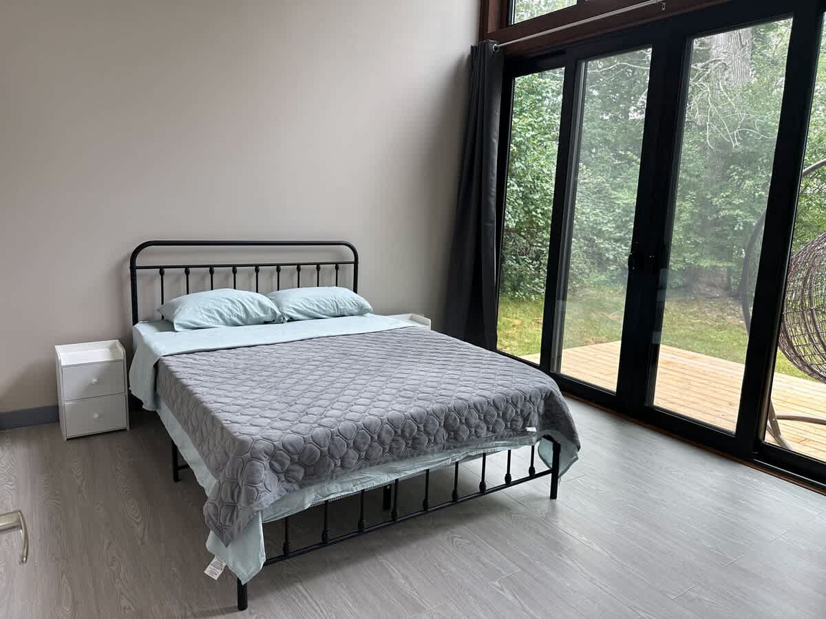 3-bedroom Lakefront Villa #7