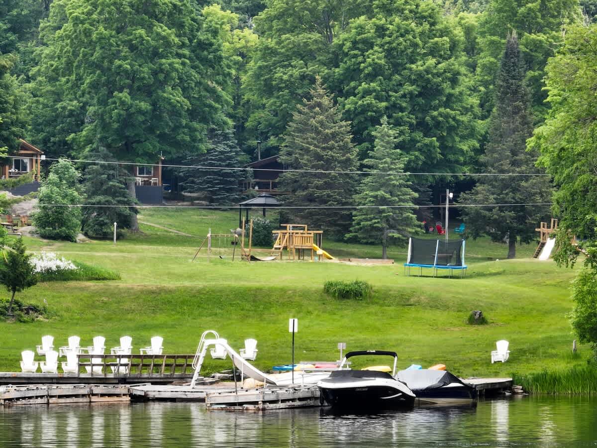 Lake Muskoka 3-bedroom Cottage - Pier 100 #20