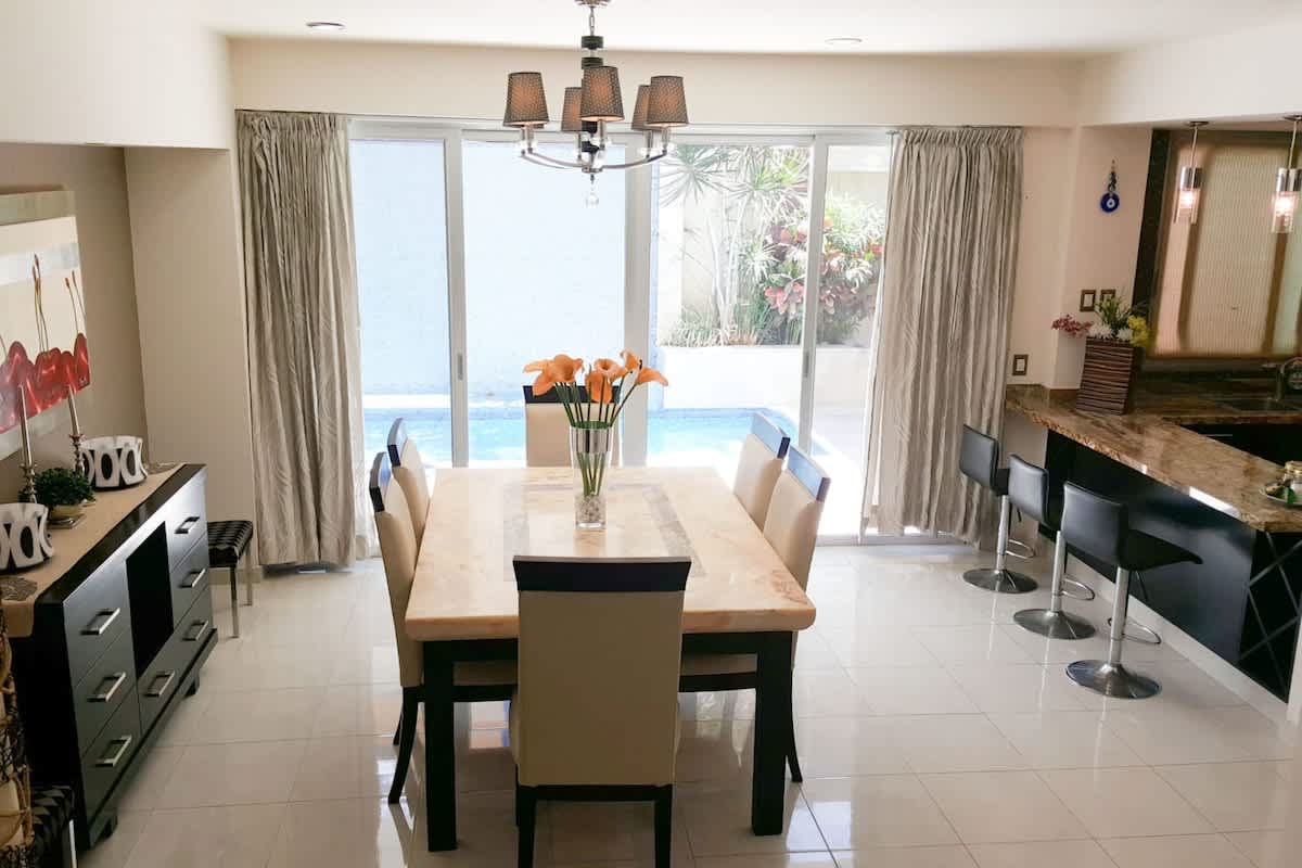 Modern Romantic Poolside Stay, Beach 10min Drive — Puerto Vallarta, Jalisco — vacation rental