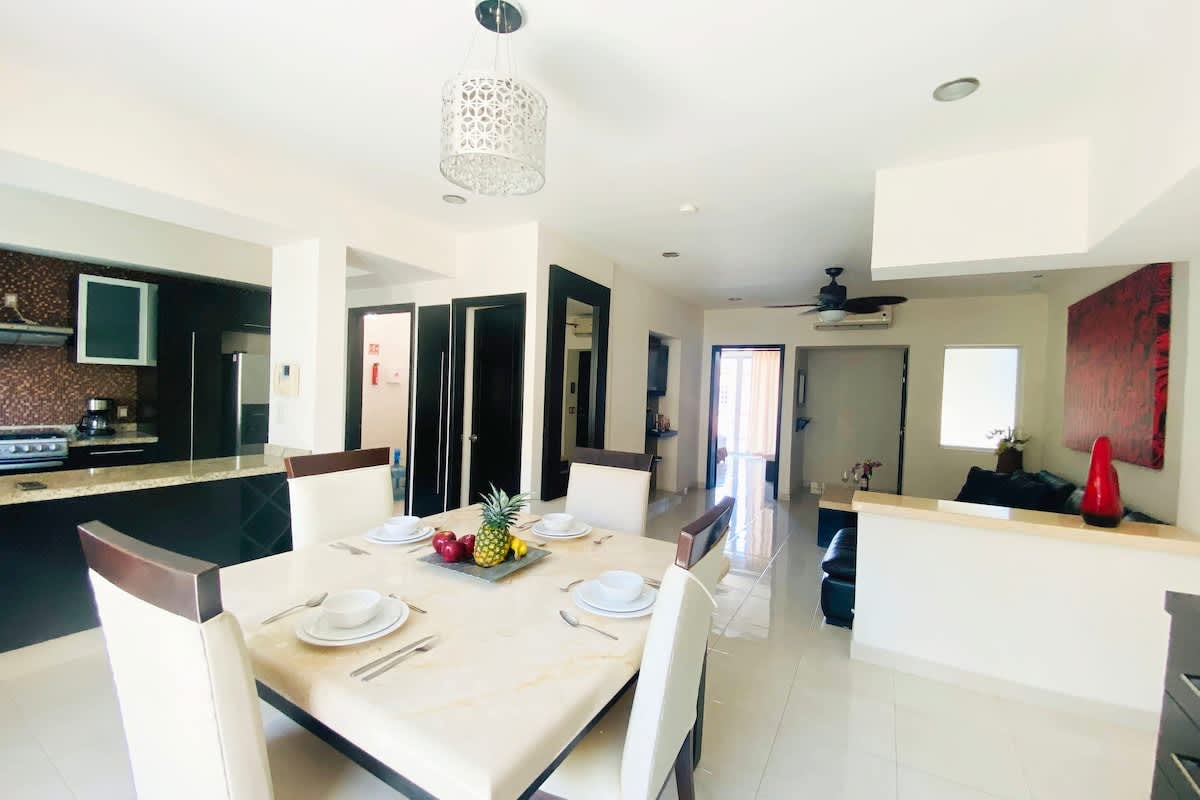 Romantic Retreat: Elegant Design, Pool & Open Spaces — Puerto Vallarta, Jalisco — vacation rental