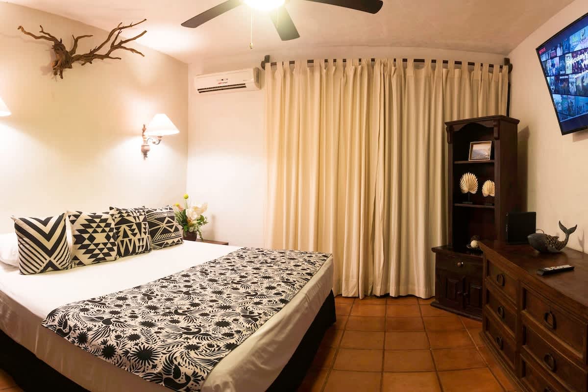 Garden View Condo, 2 Pools, Walk to the Beach! — Puerto Vallarta, Jalisco — vacation rental