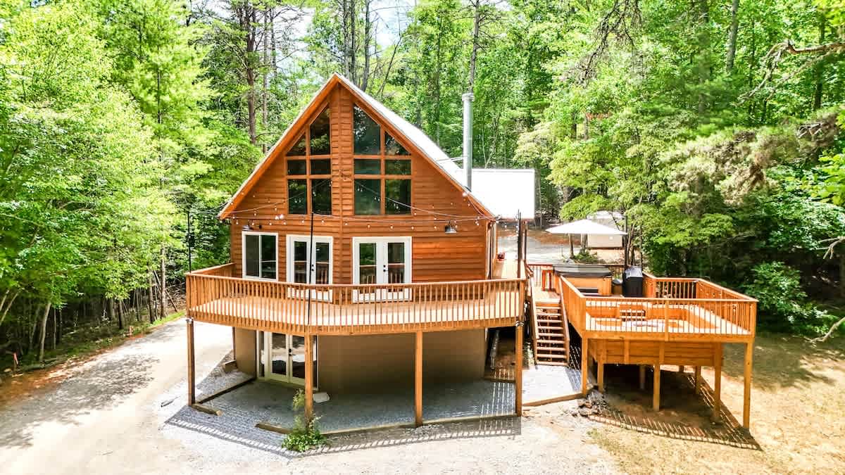 Mountain Mojo — Mineral Bluff, GA — vacation rental