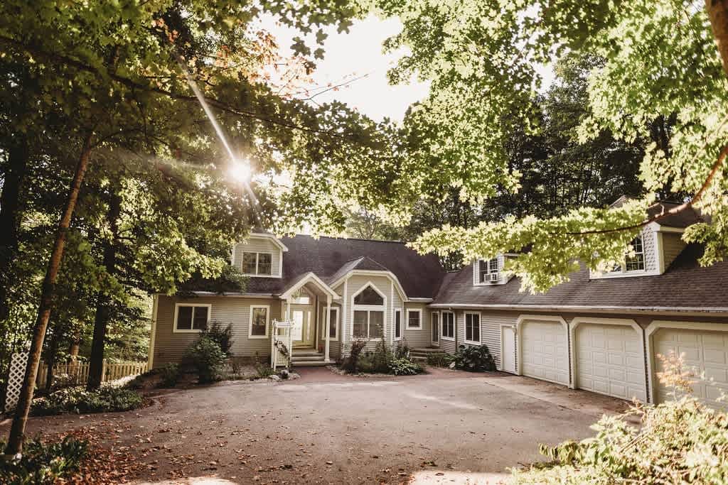 Lakefront Escape | Hot Tub, Dock + Sleeps 14 | Perfect for Groups 6