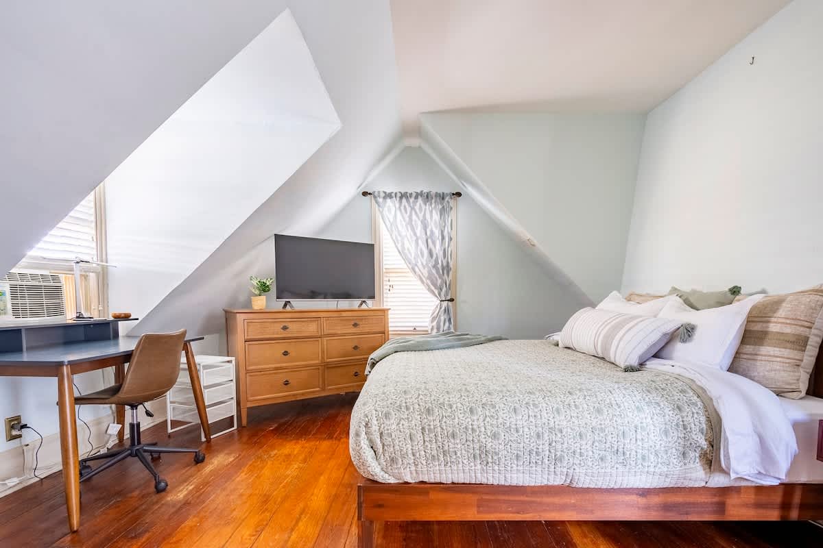 Long term master suite Trolley Square — Wilmington, DE — vacation rental