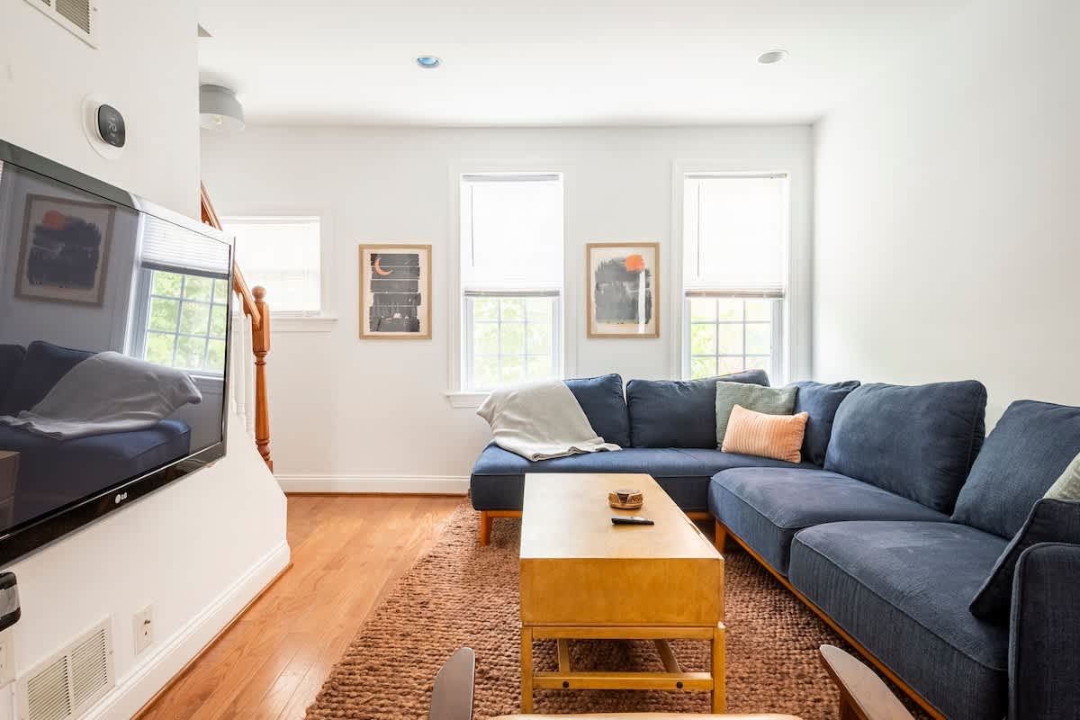 Convenient home in Little Italy w/ off street PK — Wilmington, DE — vacation rental