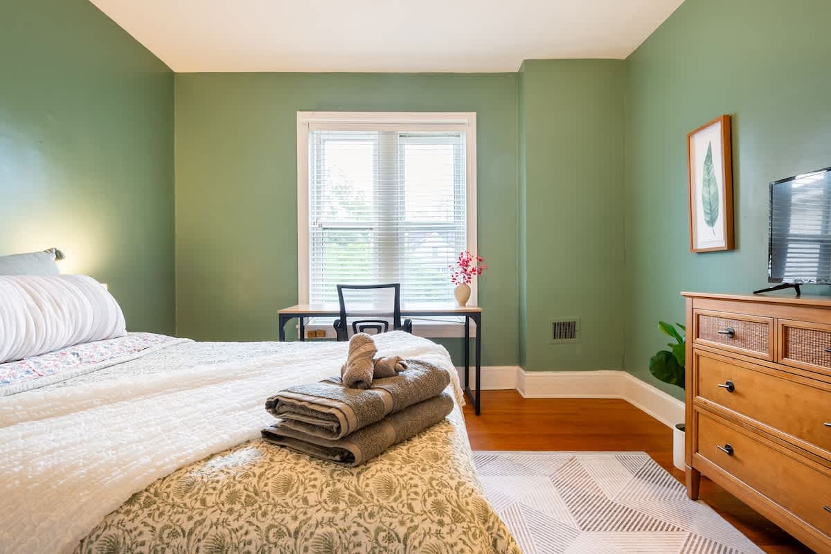 Professional's retreat in Historic Trolley Sq — Wilmington, DE — vacation rental