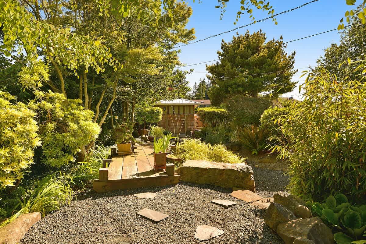 Zen style garden pathway at the front of the house. 