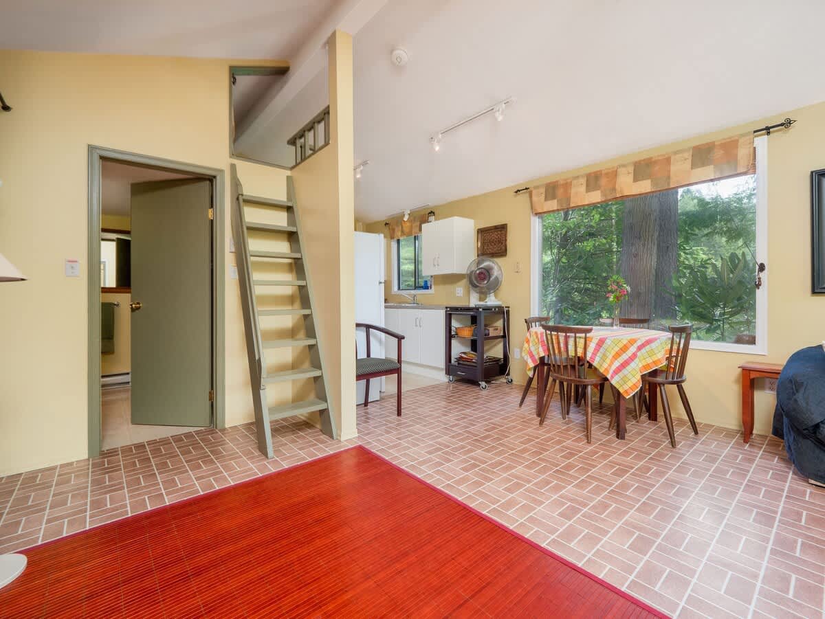 Plenty of living space to enjoy.