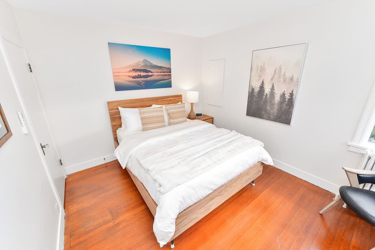 Second bedroom with queen bed.