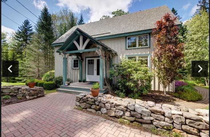 Sorrento Post & Beam Retreat w/ Deck & Fire Pit — Sorrento, ME — vacation rental