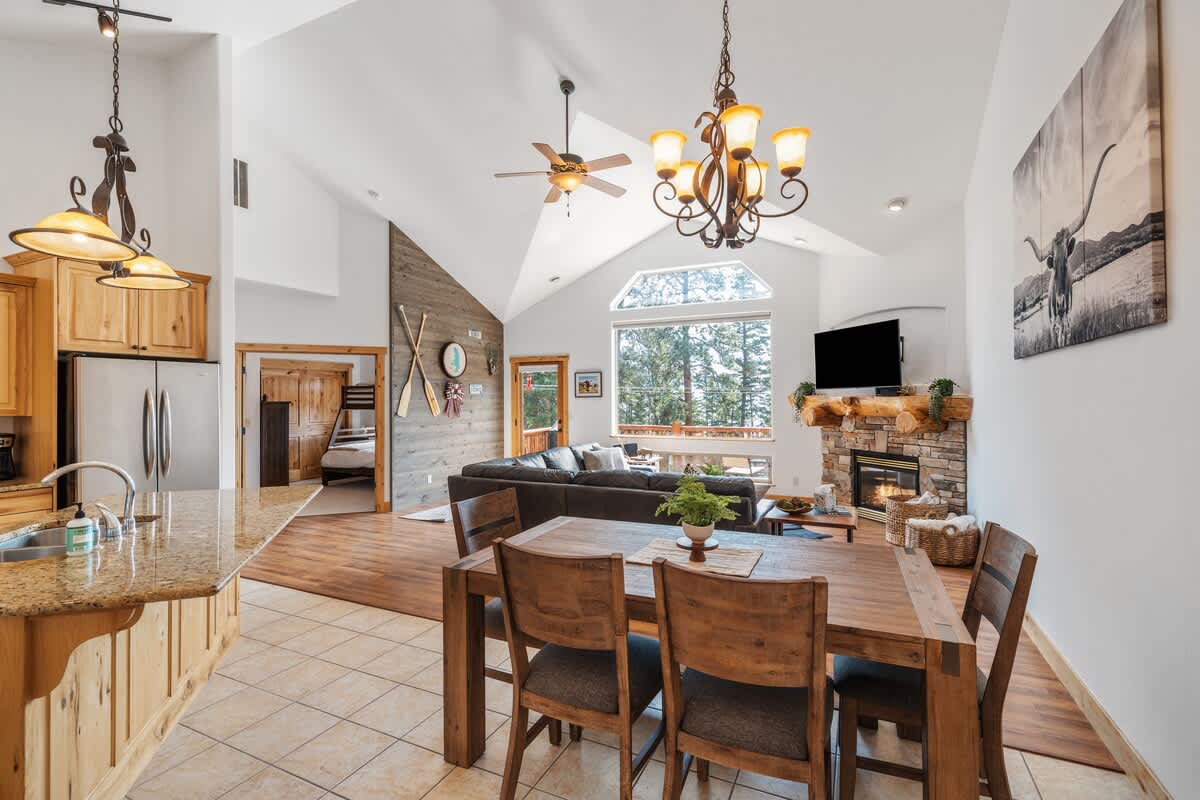 Flathead Lodge | Close to Skiing + Glacier Park 5