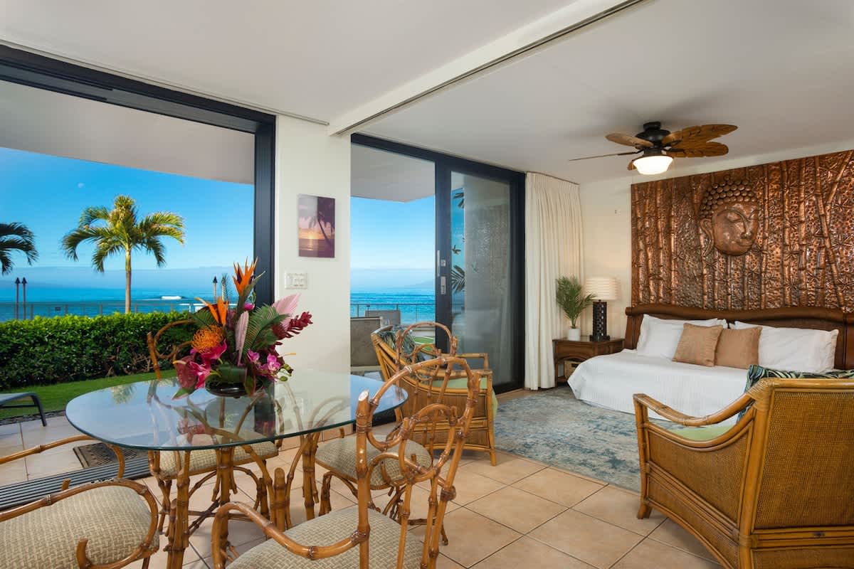 Zen by the Sea | Ground-Floor Oceanfront View | Two Lanai 6